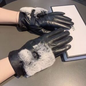 <AUTHENTIC>Chanel Black Leather Fur Cuff Gloves